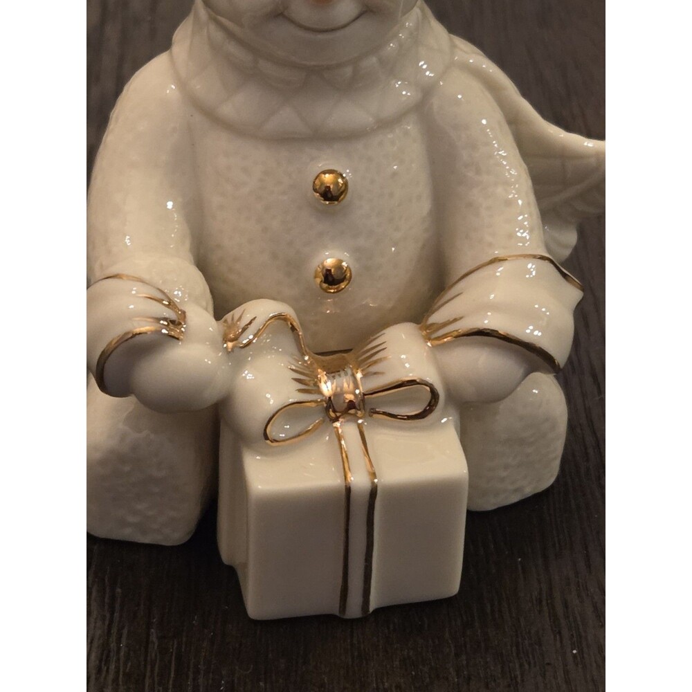 Lenox "Snowy Gift" porcelain snowman figurine,24-karat gold accents - Picture 6 of 12